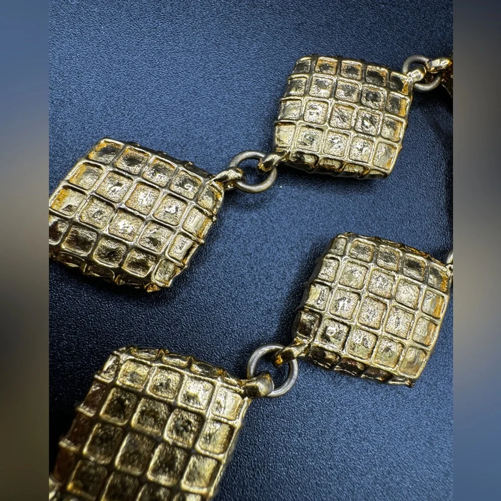 LOT 1455 24K gold plated CHANEL vintage bracelet